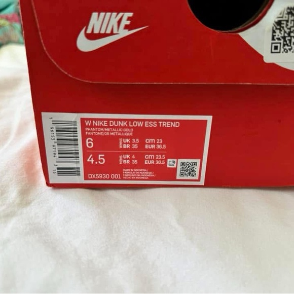 Nike Dunk Low in Phantom Metallic Gold, Women’s Size US 6 - EUC!!l - Picture 8 of 8